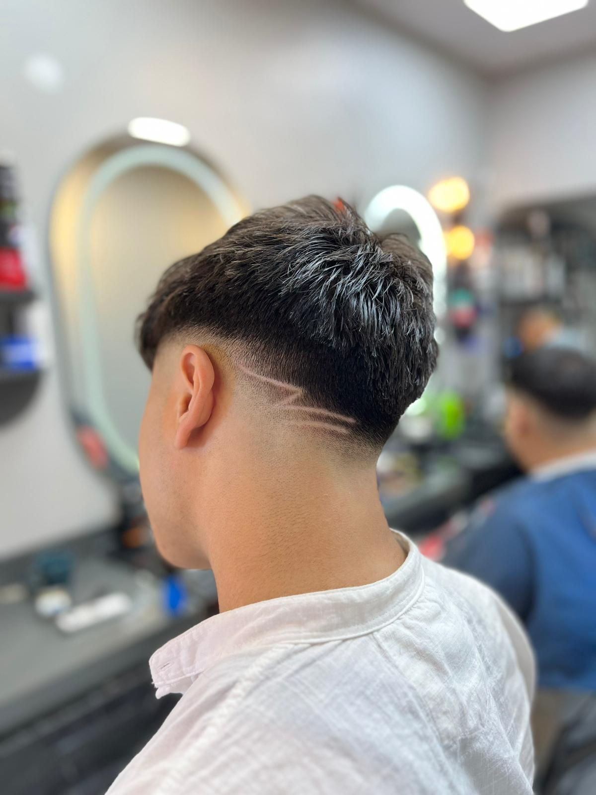 OldSchool Hair Salon - Turgutlu Berber İç Mekan Detayı
