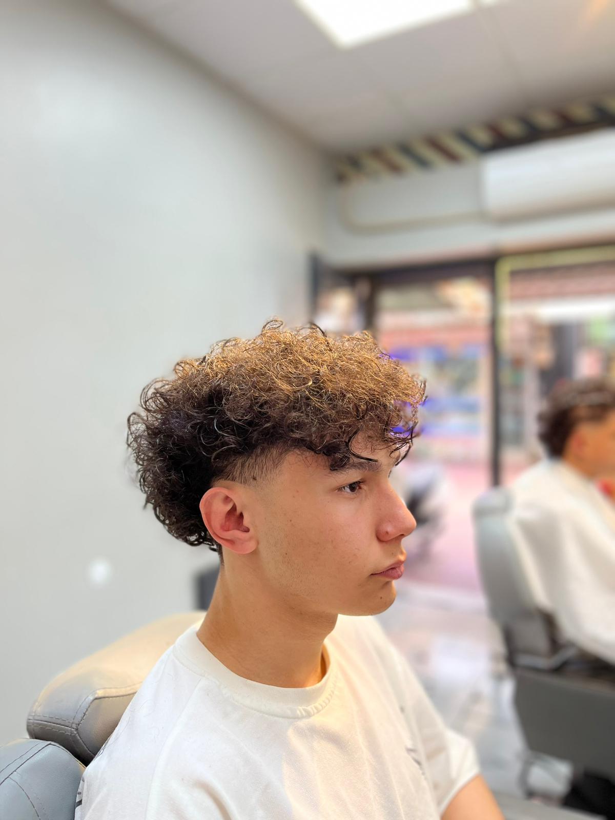 OldSchool Hair Salon - Turgutlu Berber Salon Görüntüsü